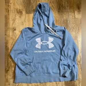 Women’s 2XL Under Armour Sweatshirt.  Super comfy and cute!